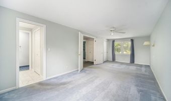 2225 Tilsby Ct, Ann Arbor, MI 48103