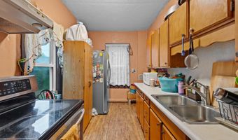 114 E HARRISON St, Appleton, WI 54915