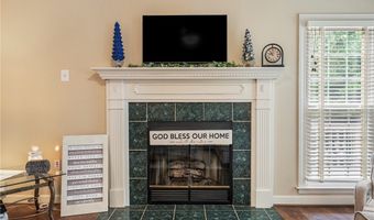 104 Roxbury Ct, Anderson, SC 29625