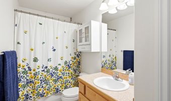5717 Yukon Charlie Loop, Anchorage, AK 99502