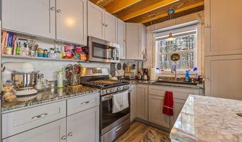 198 Senator Black Rd, Baldwin, ME 04091