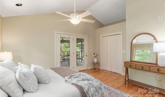25 Brookcliff Dr, Asheville, NC 28804