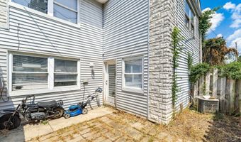 4 Oak Rd, Columbus, OH 43217