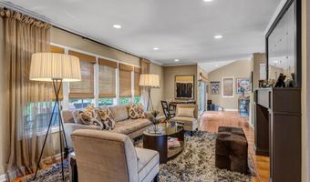 68 Argyle Rd, Albertson, NY 11507