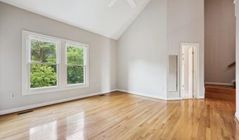 21 STERLING Ct, Rockville, MD 20850