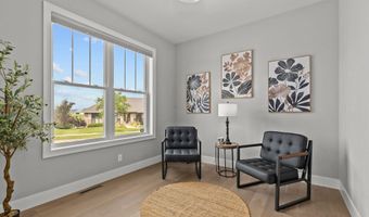 5644 N SUMMERLAND Dr, Appleton, WI 54913