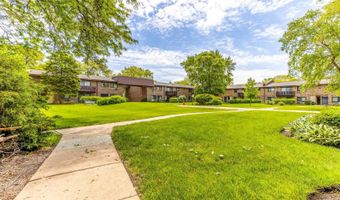 2638 N Windsor Dr 101, Arlington Heights, IL 60004