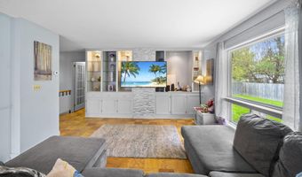 42 Sugarloaf Ln, Bangor, ME 04401