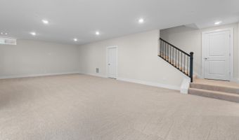 8281 Colling Manor Ct, Alexandria, VA 22308