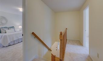 31 Edgewater Rd, Narragansett, RI 02882