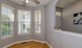 3009 Talaga Dr, Algonquin, IL 60102