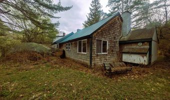 211 High St, Albany, NH 03818