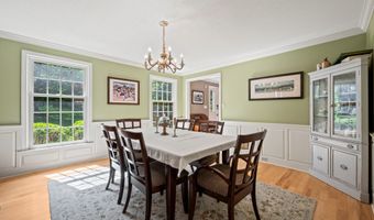 82 Beverly Dr, Avon, CT 06001