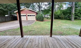 509 Honeysuckle Ln, Albertville, AL 35950