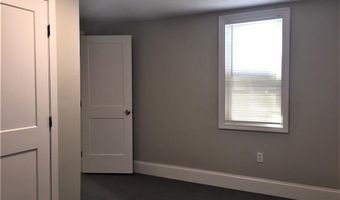 217 State St 1R, Bristol, RI 02809