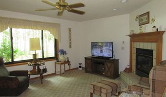 709 W 17th Dr, Arkdale, WI 54613