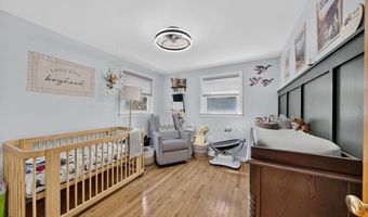 26 Algerine St, Berkley, MA 02779