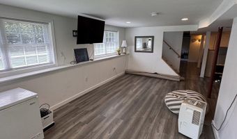 190 Pillsbury Rd, Ashby, MA 01431