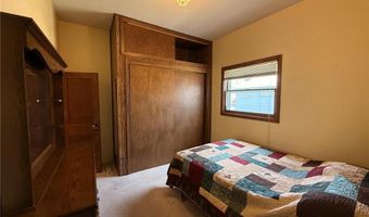 128 S Munsterman St, Appleton, MN 56208