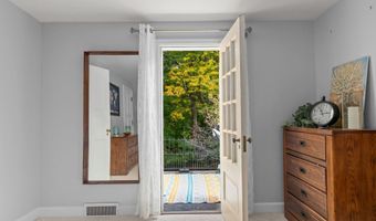 280 RIVER Dr, Appleton, WI 54915