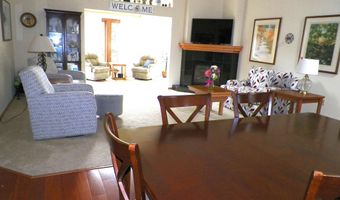 855 N High Point Rd 855, Madison, WI 53717