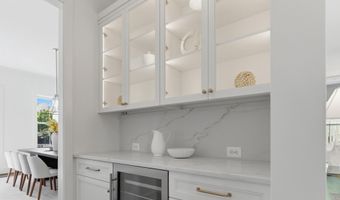 7705 HOLIDAY Ter, Bethesda, MD 20817