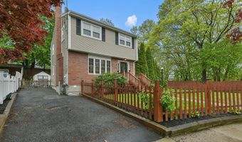 122 Thompson St, Boston, MA 02136