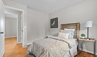 999 Elm Dr, Apple Valley, MN 55124
