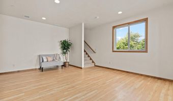 1141 E BANTA Ct, Appleton, WI 54915
