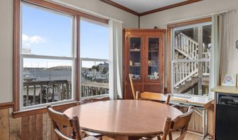 241 Moonlight Dr, Atlantic Beach, NC 28512
