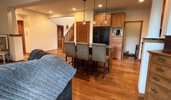 11662 Laketowne Vw, Albertville, MN 55301