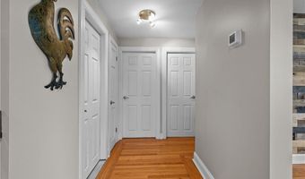 21 Delway Rd, East Providence, RI 02914
