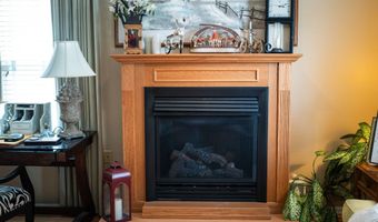2 Woodlake Ct, Barnegat, NJ 08005
