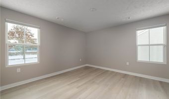 373 Pebble Creek Ct, Amherst, OH 44001