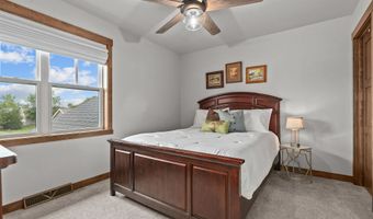 W5553 HOELZEL Way, Appleton, WI 54915