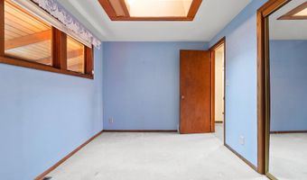 5531 LONG Ct, Appleton, WI 54914