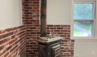 56 Appleseed Rd, Alloway, NJ 07461