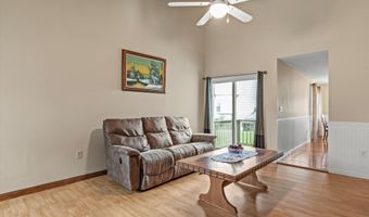 27 Country Hill Rd, Nashua, NH 03063