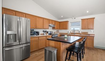 13710 W 12 Ave, Airway Heights, WA 99001