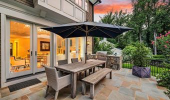 6617 LYBROOK Ct, Bethesda, MD 20817