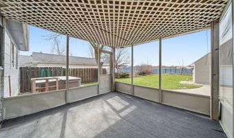727 Springbrook Ave, Adrian, MI 49221