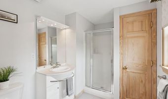 107 Kennebunk Rd, Alfred, ME 04002