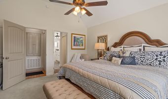 330 War Emblem Dr, Boiling Springs, SC 29316