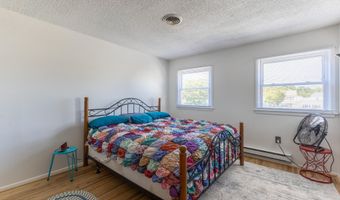 27 Gibraltar Ct, Barnegat, NJ 08005