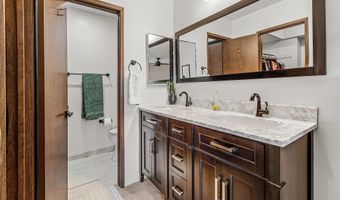 5350 Baltimore Dr 20, La Mesa, CA 91942