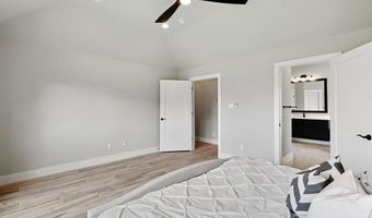 2084 Glenhollow Dr, Weatherford, TX 76088