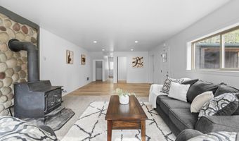 17561 E PERIMETER Rd, Athol, ID 83801