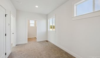 11 N Creek Way, Cascade, ID 83611