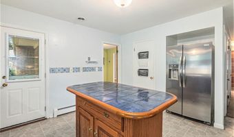 1125 Van Dusen Dr, Ann Arbor, MI 48103