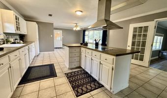 102 Club House Dr, Bald Knob, AR 72010